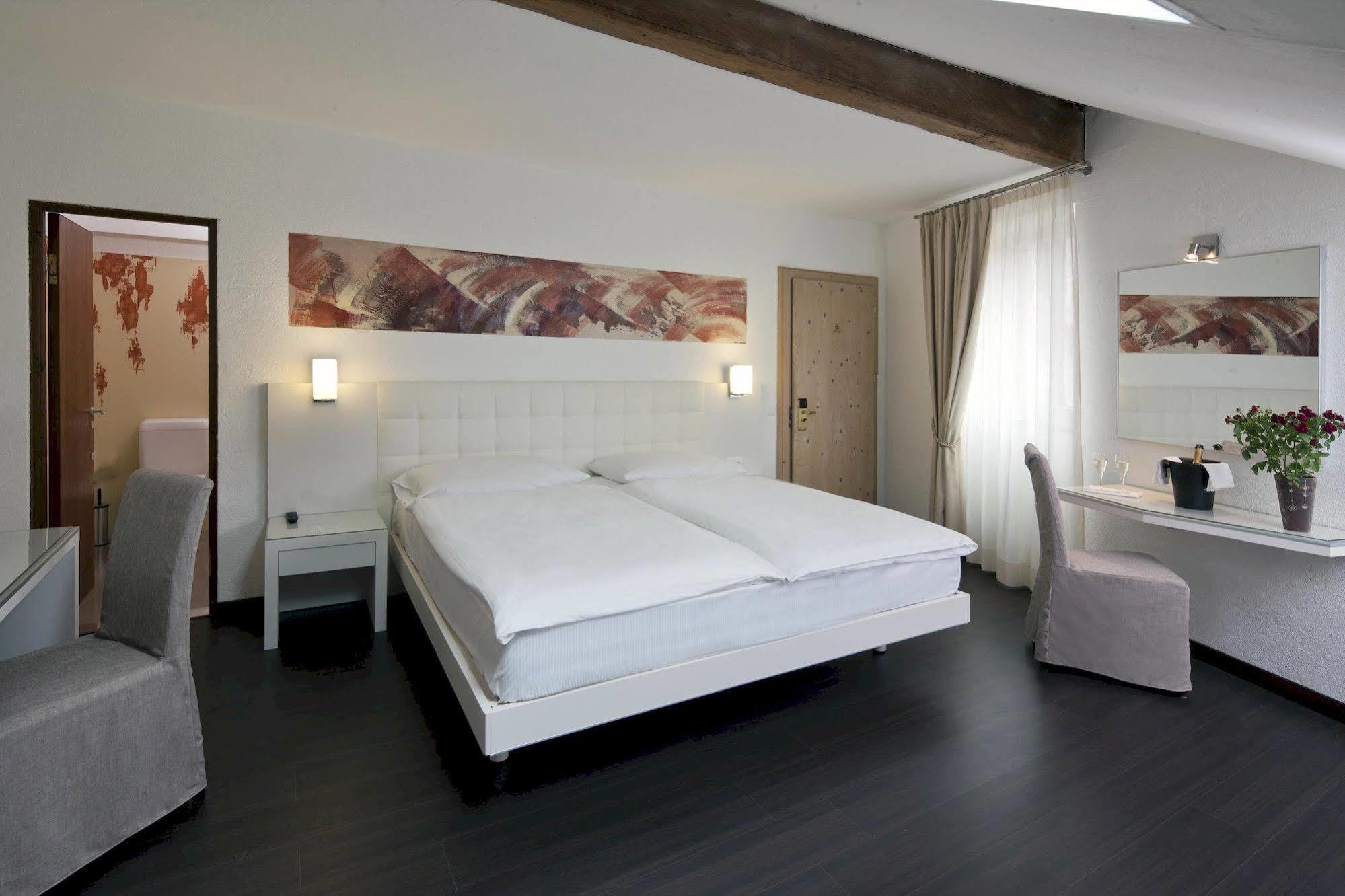 Hotel America โลการ์โน ภายนอก รูปภาพ