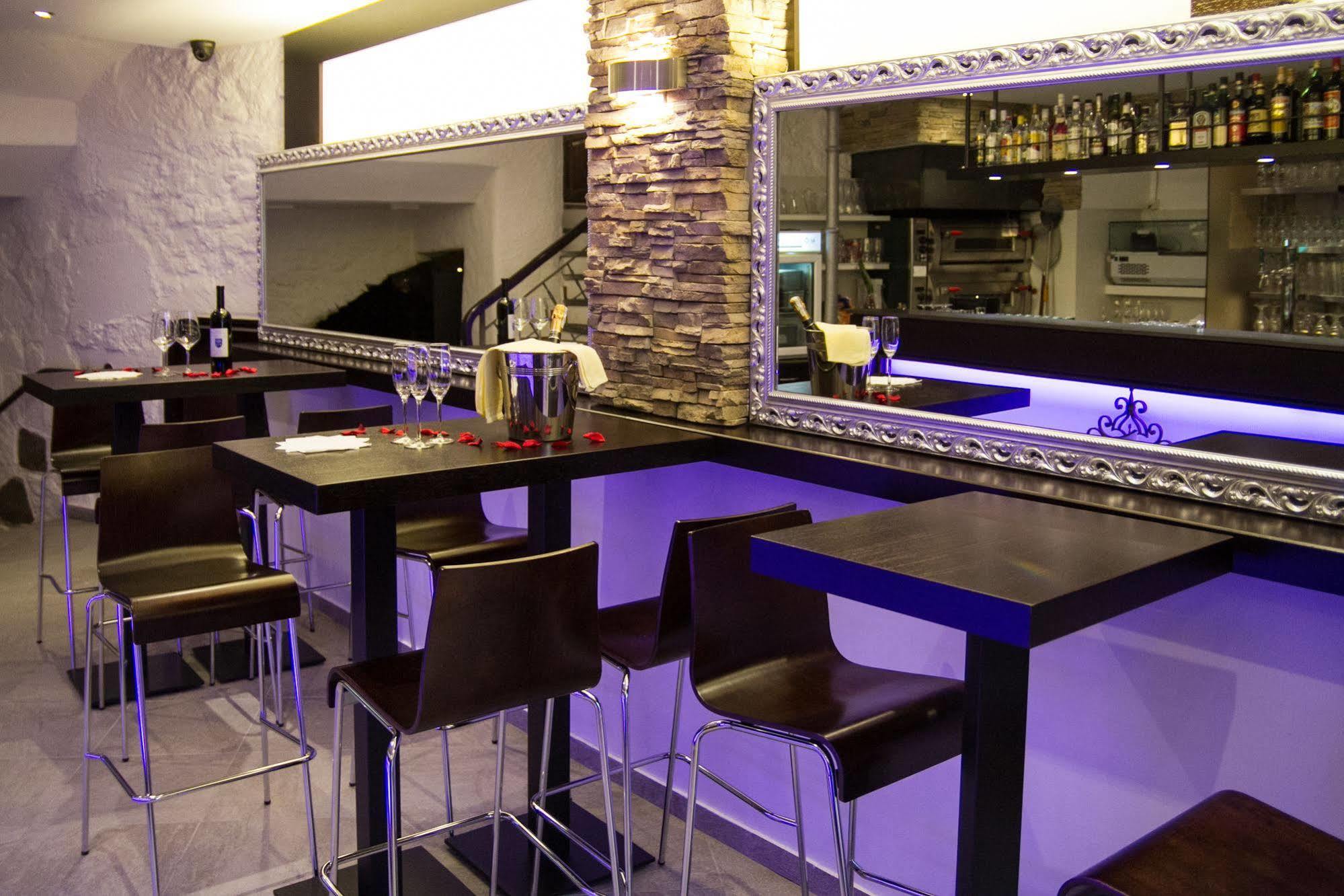 Hotel America โลการ์โน ภายนอก รูปภาพ